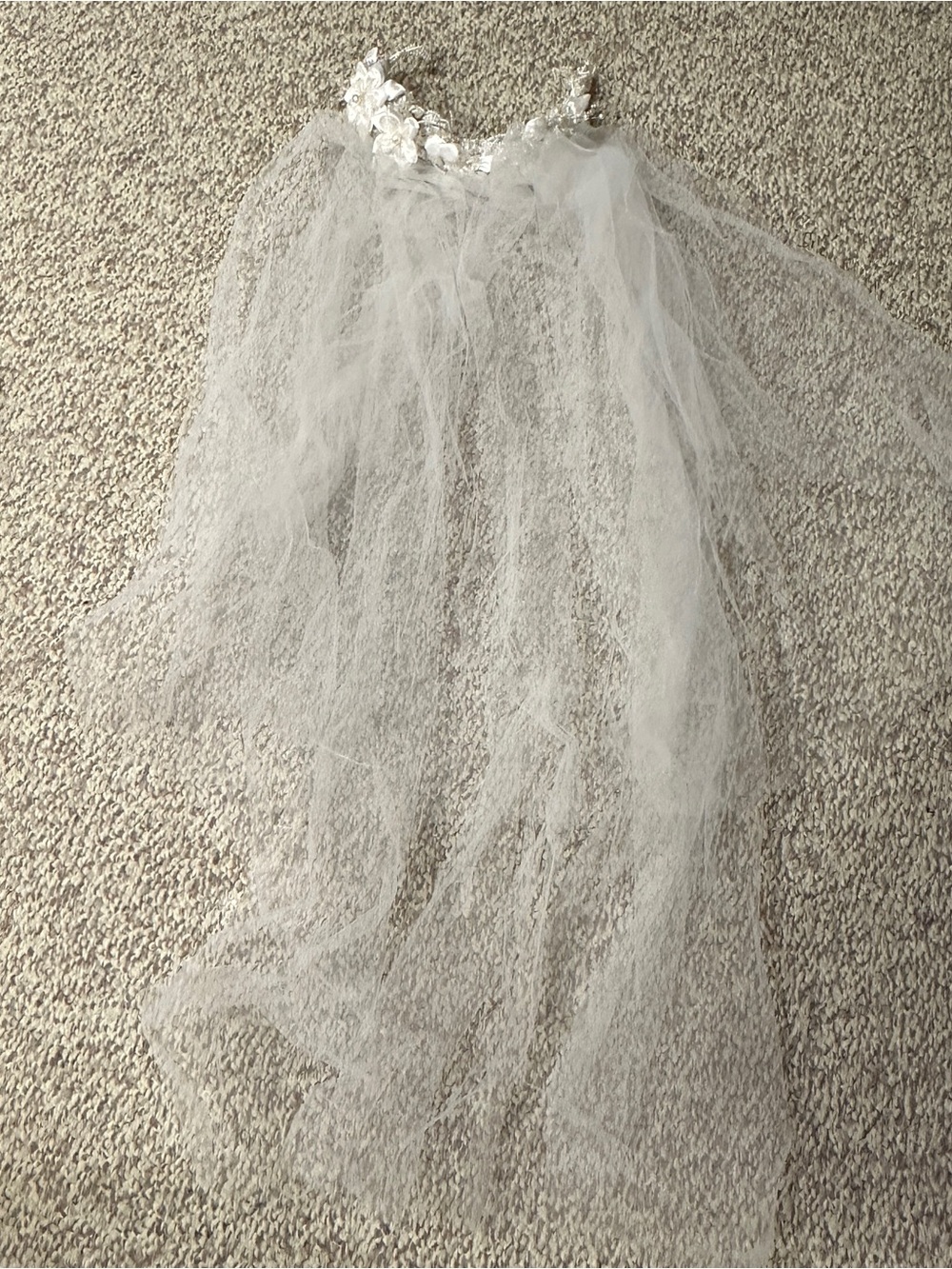 T&G bridal veil